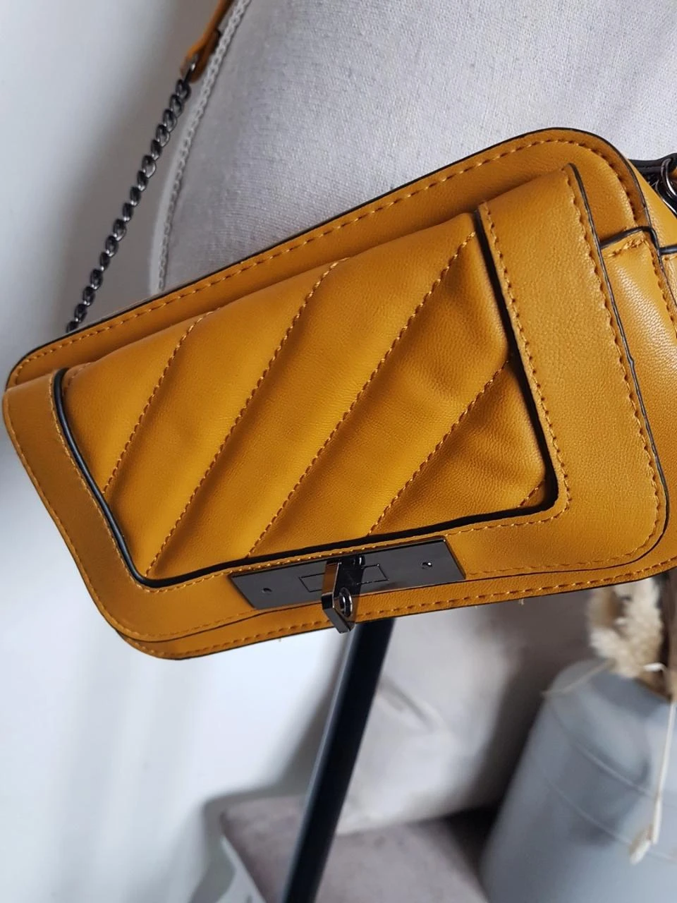 👜 Kleine gewatteerd gele mosterd schoudertas • Primark💛 – photo 3